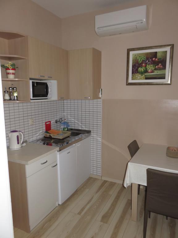 Apartment Barbara - Bojana شيبينيك الغرفة الصورة