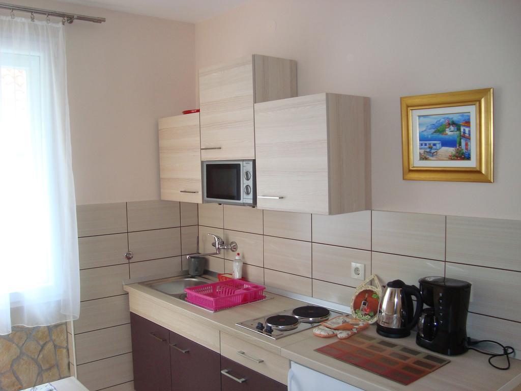 Apartment Barbara - Bojana شيبينيك الغرفة الصورة